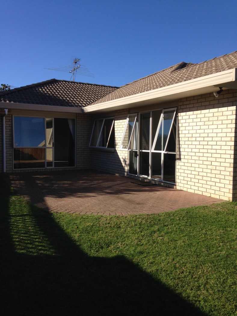 52 Huntington Drive, Huntington Park, Auckland - Manukau, 3 રૂમ, 2 બાથરૂમ