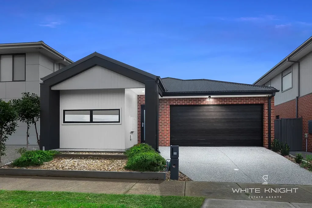 Truganina 4침실 White Knight Estate Agents presents a ' Perfect First Home or Investment ' in Truganina