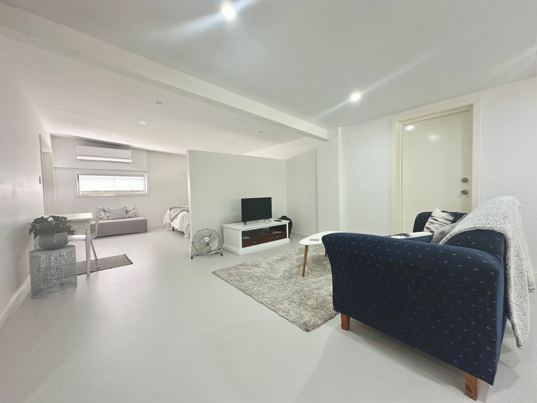 UNIT 1A 52 MEMORIAL AV, BLACKWALL NSW 2256, 0 غرف, 0 حمامات, Studio