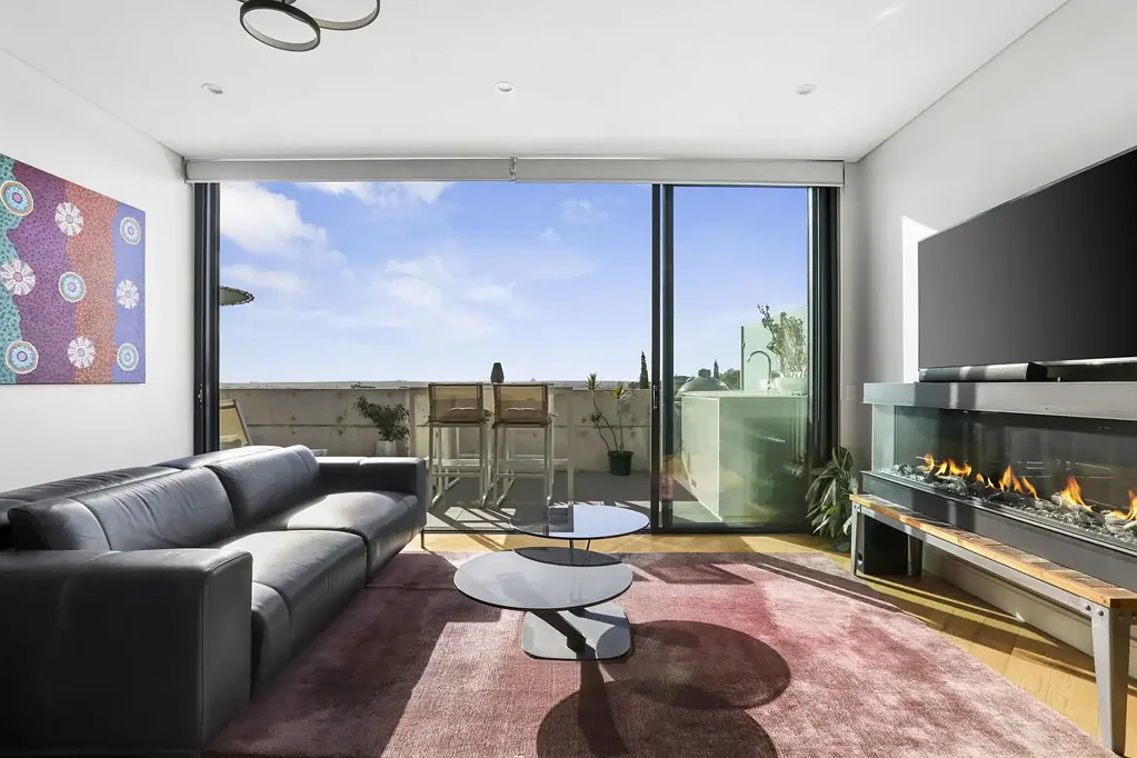 Leichhardt 3 Bedroom An Exceptional Penthouse Retreat with Panoramic Views