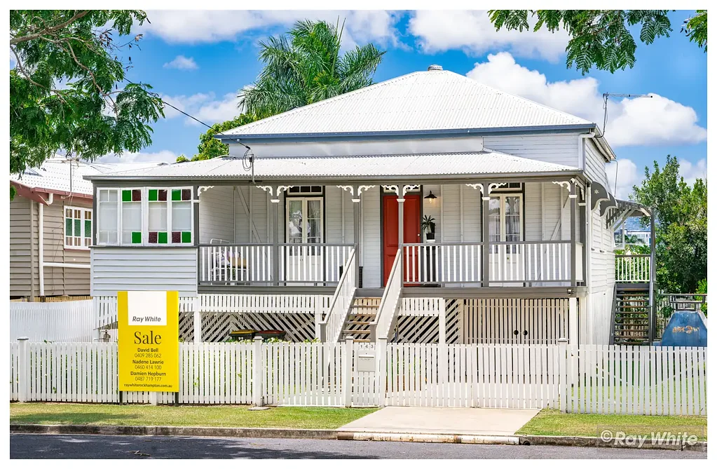 HERITAGE HOME, FULLY RENOVATED