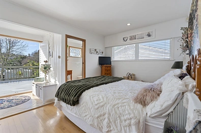 24 Lyons Avenue, Murrays Bay, North Shore City, Auckland, 5 Bedrooms, 3 Bathrooms, House