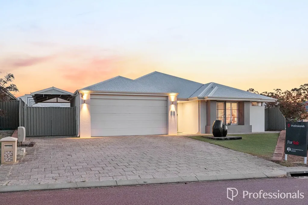 Byford 4ਬੈੱਡਰੂਮ Super Location, Side Access and a Workshop Worth Getting Excited About!