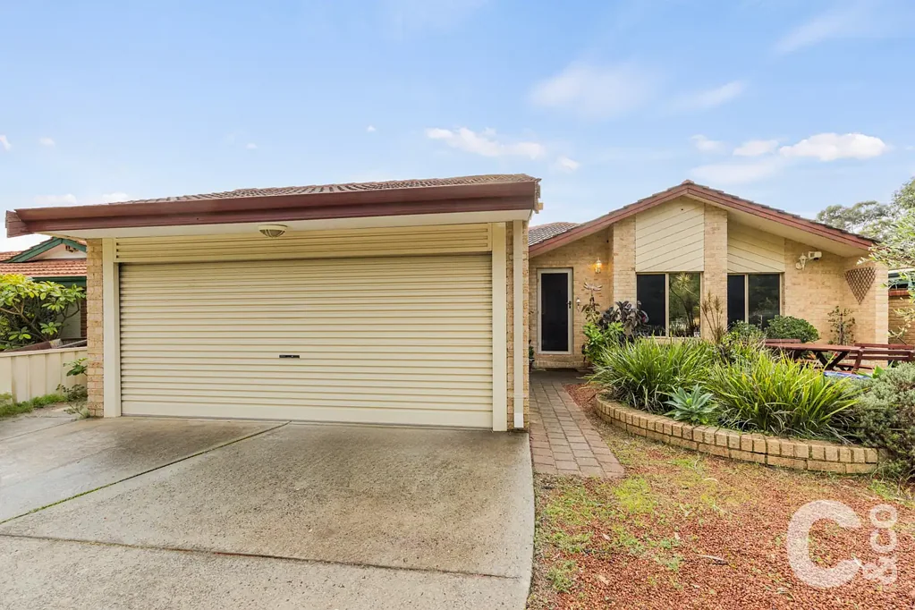 Leda 3房  Relaxed Living Opposite Bushland Reserve! Home Open TBA