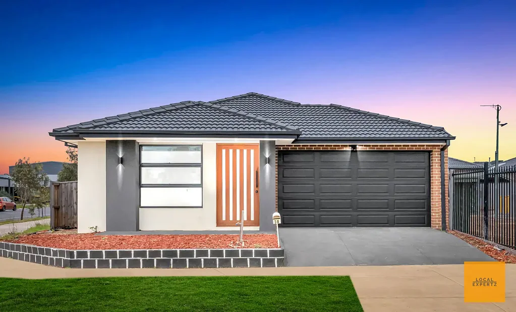 38 Provincial Circuit, Deanside, VIC 3336