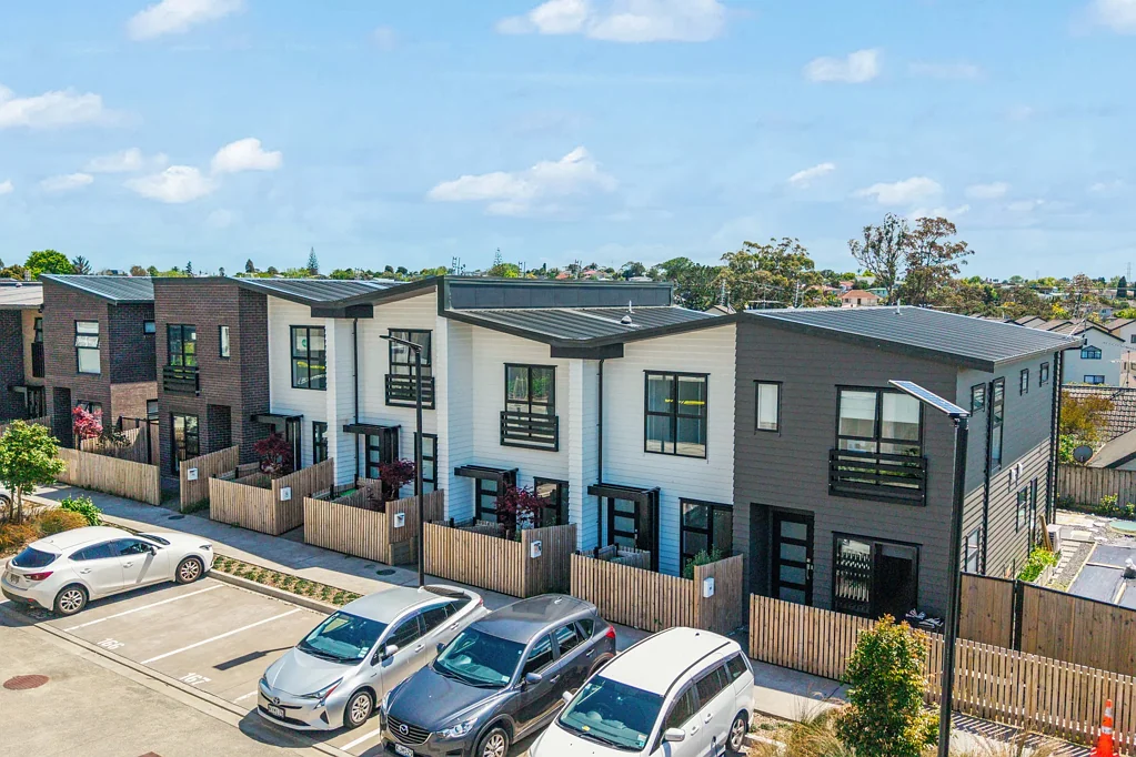 Te Atatu South 2房  Smart Urban Living in Te Atatu South