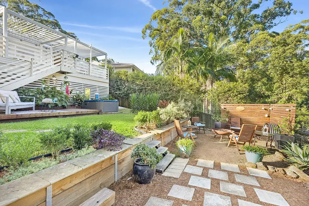 Avoca Beach 3房  Stunning Avoca Beach home with multiple outdoor entertaining spaces