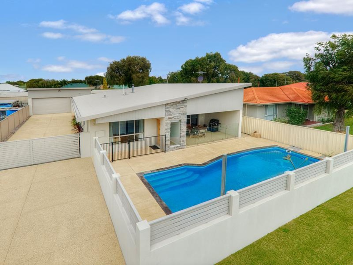 40 DEREK ST, WEST BUSSELTON WA 6280, 0 कमरे, 0 बाथरूम, House