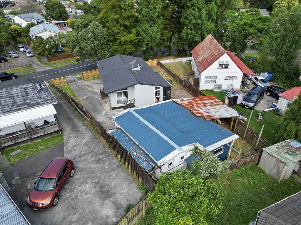 Clendon Park 3房  Renovated Home with Development Upside