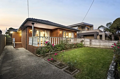 Brunswick 4Kwarto A Substantial Family Residence in the Heart of Brunswick