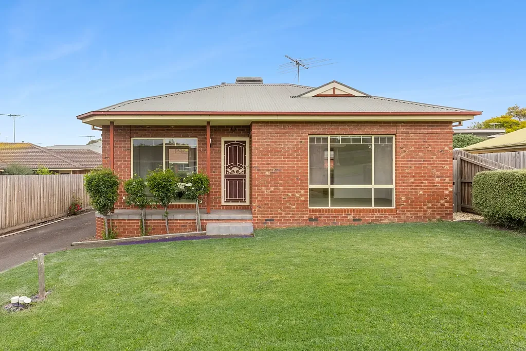 1/8 Myuna Street, Leopold, VIC 3224