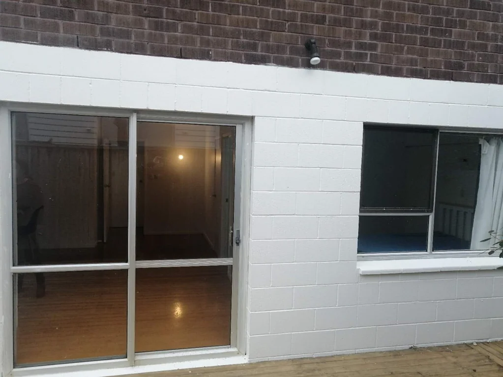 This lovely property offers two bedrooms and an  bathroom.