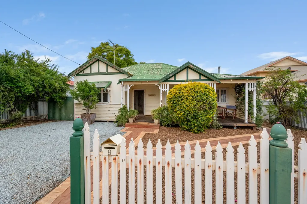 9 Dorothea Street, South Kalgoorlie, WA 6430