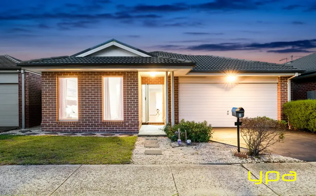 7 Morphetville Street, Clyde North, VIC 3978