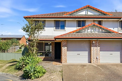 Woodridge 3房 私密、便利，随时可入住！ Privacy, Convenience and Ready to Move in!