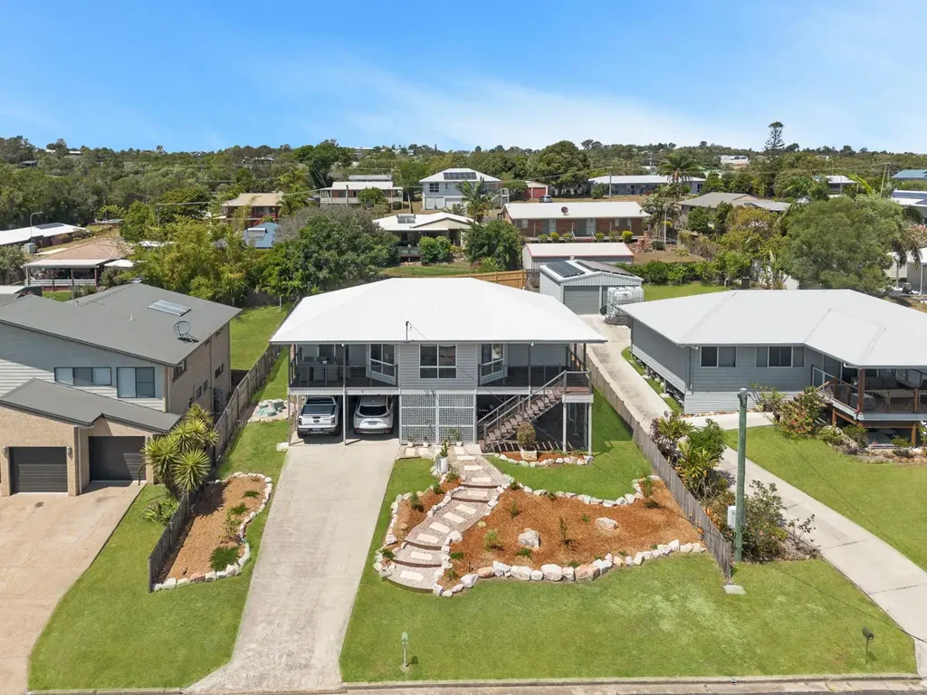 Dundowran Beach 3Phòng ngủ Coastal Comfort Meets Contemporary Design