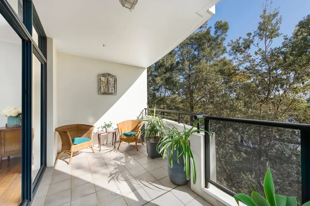 Stylishly Appointed Apartment with Private Leafy Outlook