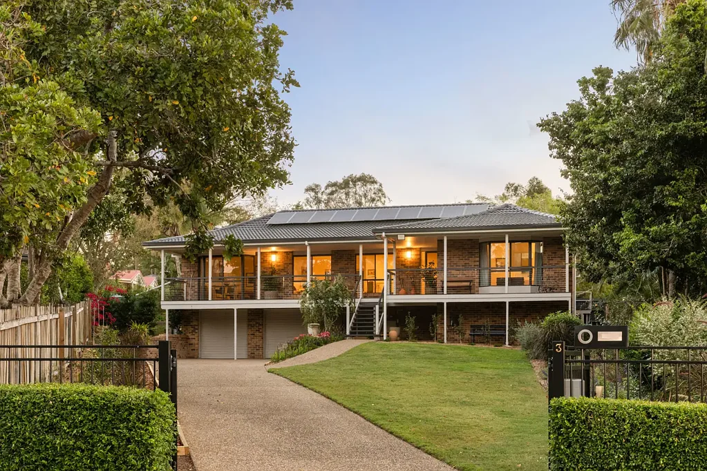 3 Rees Way, Brookfield, QLD 4069