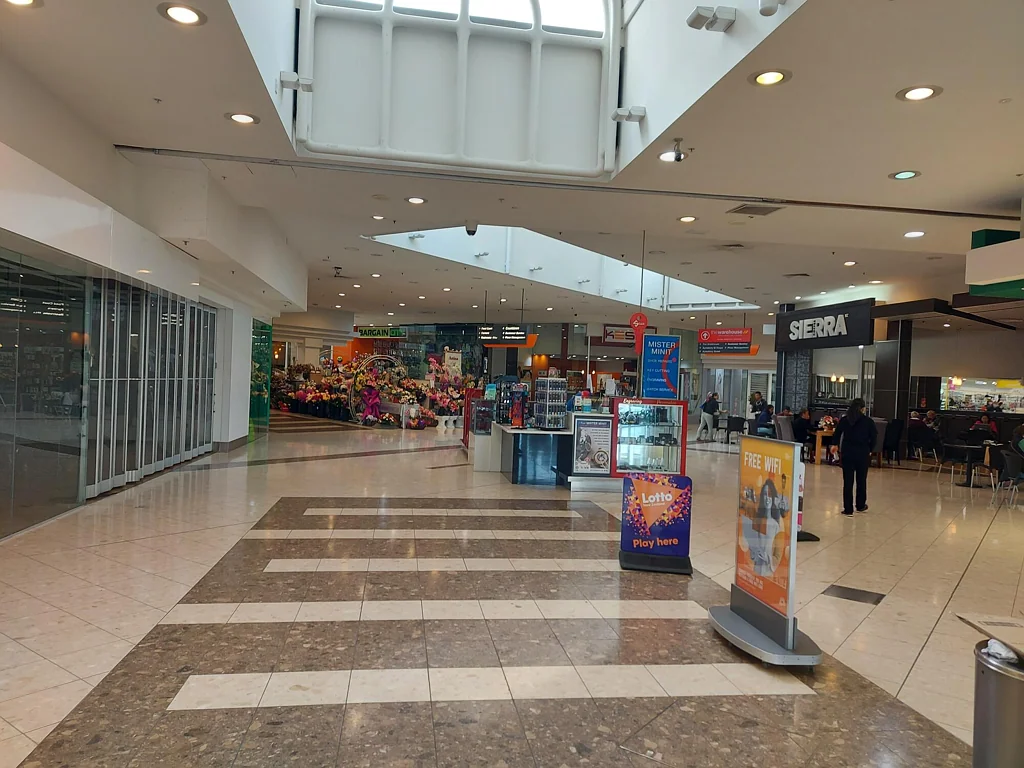 Pakuranga Multiple retail spaces available