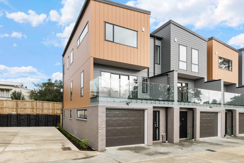 5/18 Pine Street, New Lynn, Waitakere City, Auckland