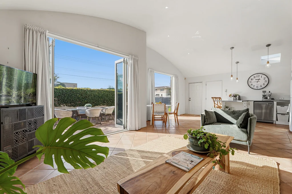 Papamoa 2غرفة نوم An Epic Beachside Opportunity