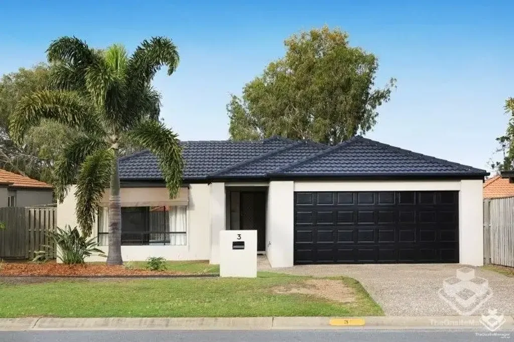 Arundel 3Kwarto MODERN 3 BEDROOM HOME - LARGE BACK YARD – SUPER STYLISH