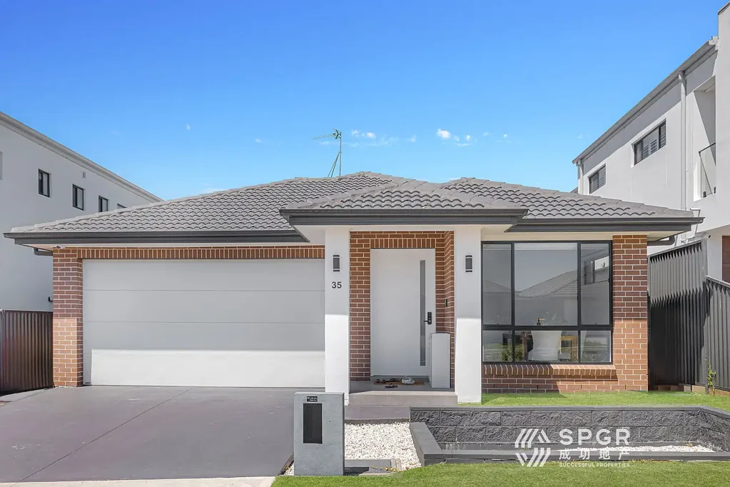 North Kellyville 4ਬੈੱਡਰੂਮ Modern Family Living in North Kellyville's Best Location!