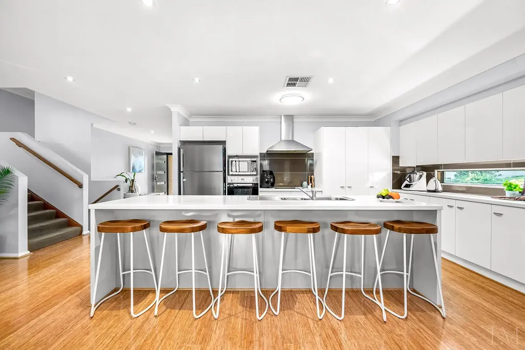 Elermore Vale 5ਬੈੱਡਰੂਮ Stylish Family Living with Pool, Entertaining & Room to Grow