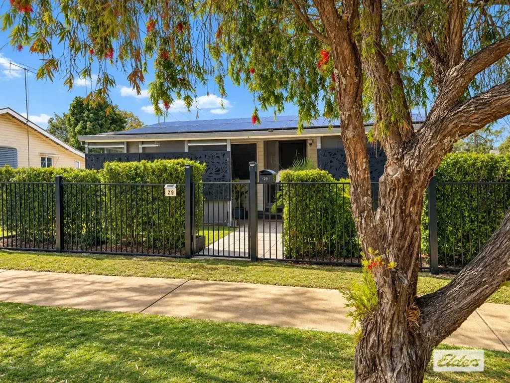 Chinchilla 4Zimmer Spacious Family Living with Exceptional Outdoor Entertaining