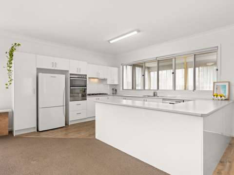 Sanctuary Point 3 Bedroom INVEST, MOVE IN, WEEKEND (ALL READY TO GO)