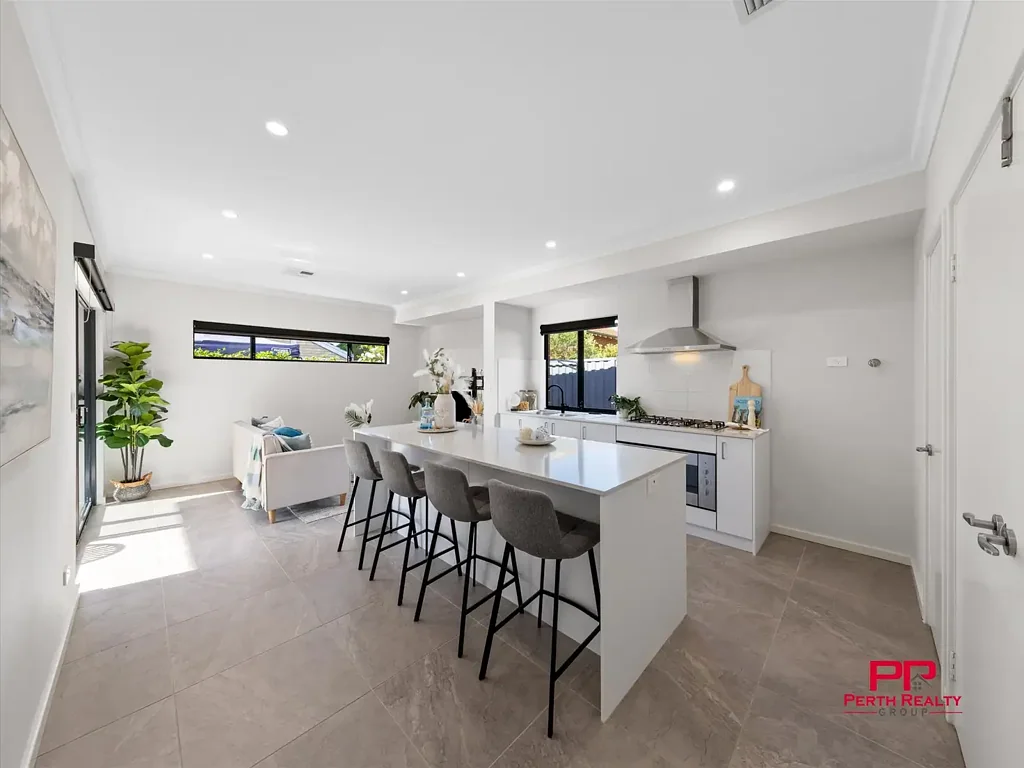 Maylands 3침실 MODERN 2020 BUILT HOME IN PRIME LOCATION!