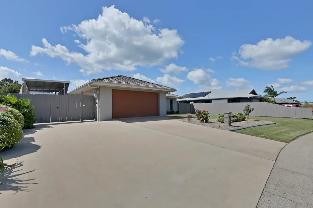 61 Poulsen Drive, Marian, QLD 4753