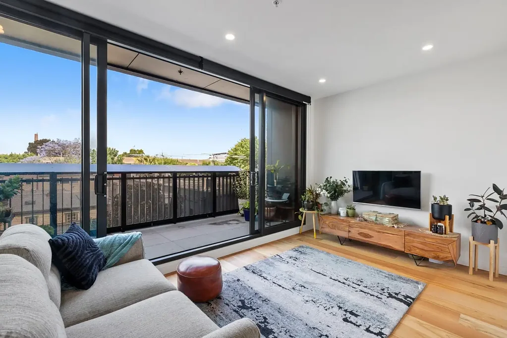 204/210 Alexandra Parade East, Clifton Hill, VIC 3068