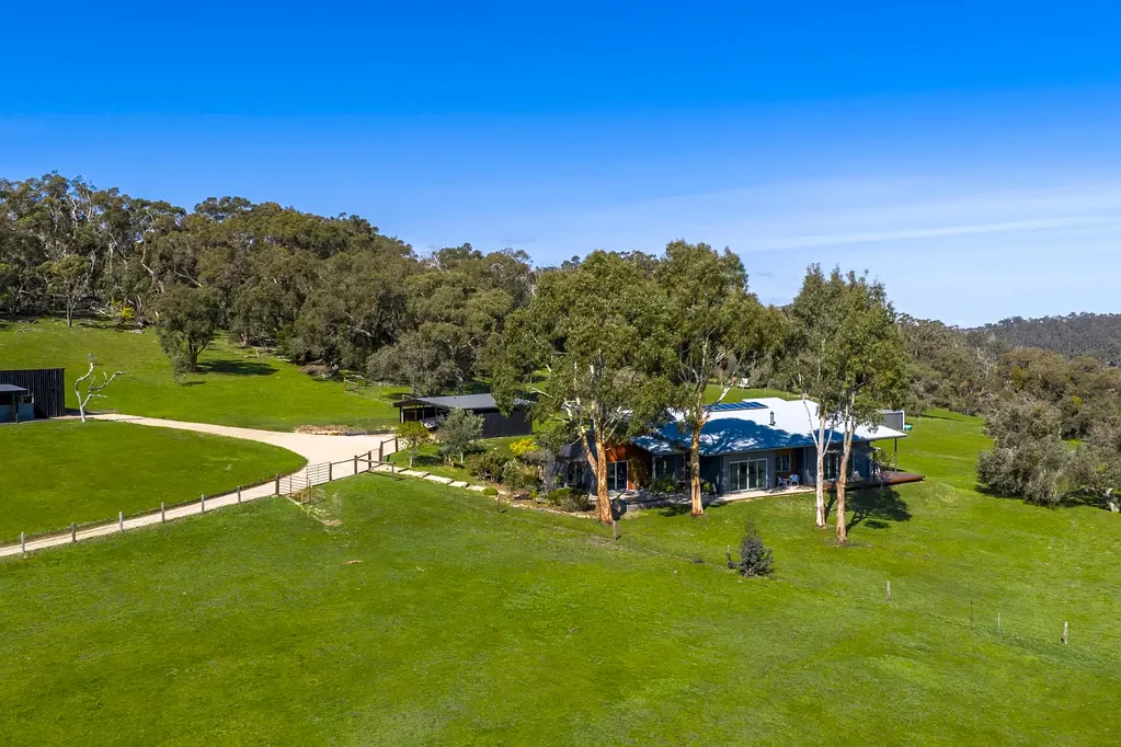 Scott Creek 4ਬੈੱਡਰੂਮ Live the Hills dream with a lifestyle property surrounded by serenity…