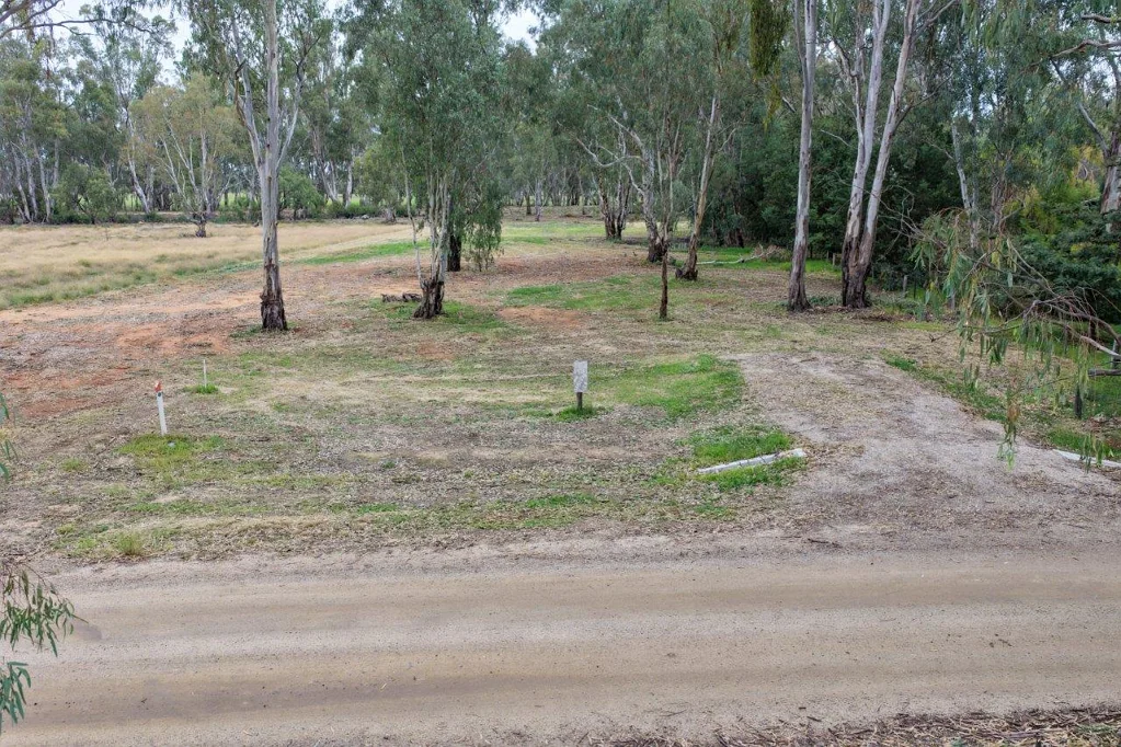 Koondrook Building Allotment amongst the Gums