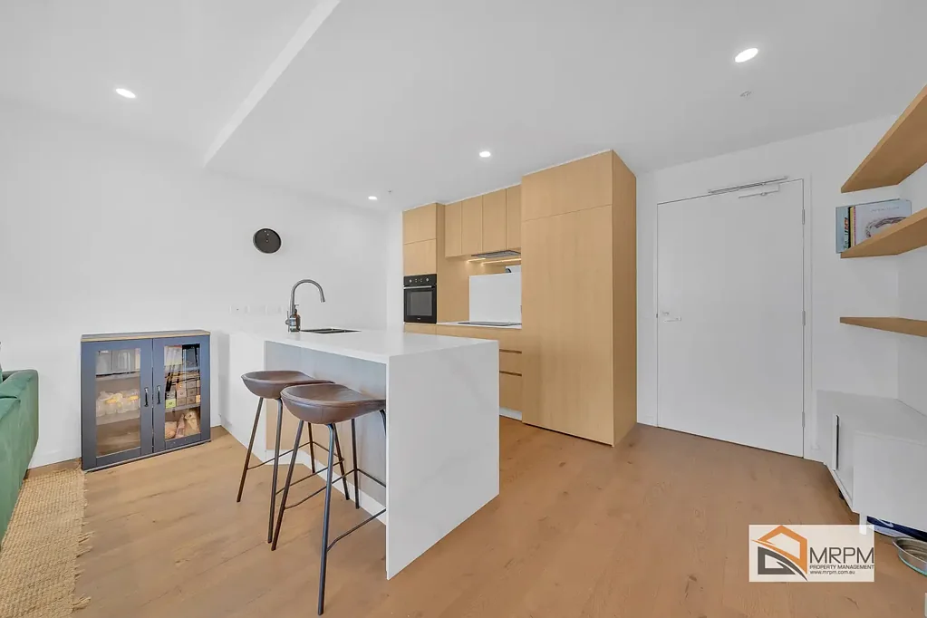 Stunning on the  20th  Floor with City Views
