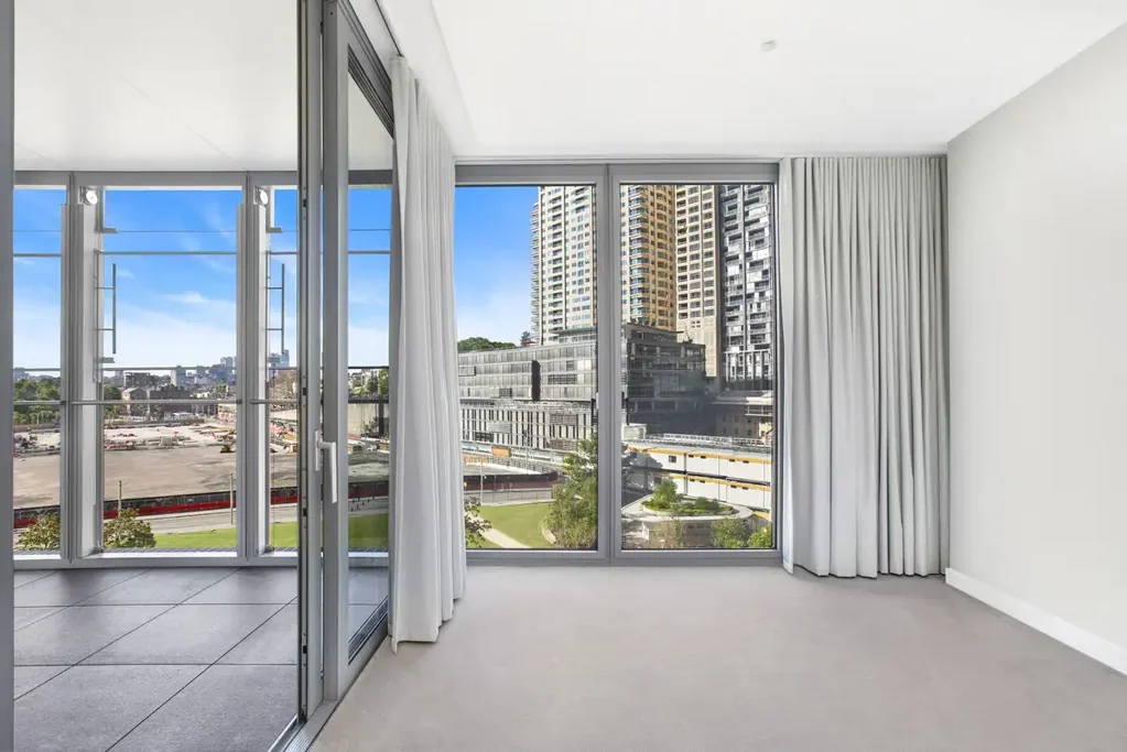 Luxurious 'One Sydney Harbour' Three Bedroom Residence | Unfurnished