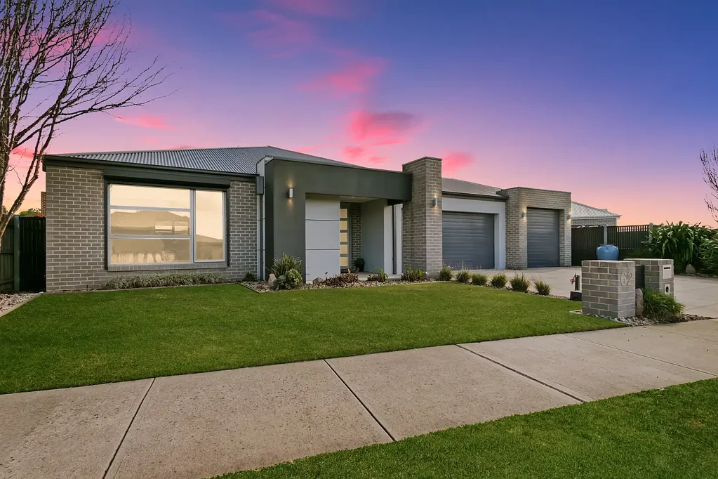 Traralgon 4房  Luxe Living on Eton Avenue