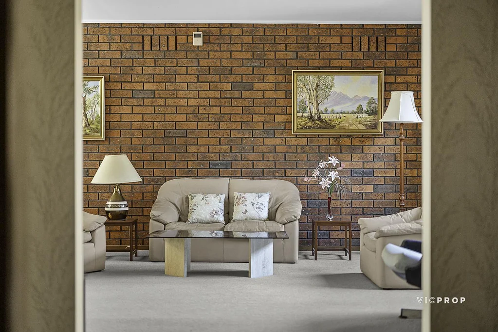 Templestowe Lower 4Zimmer Immaculate 70s Character, Grand Proportions & Parkland Views