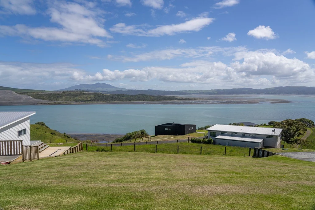 Kawhia Stunning views, coastal blank canvas