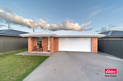Dubbo 4房  DESIGNED FOR LIVING - POSITIONED FOR PRIVACY