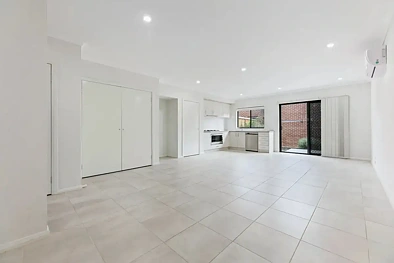 11 Waragreen Walk, Mickleham, VIC 3064, 3房, 2浴, Townhouse