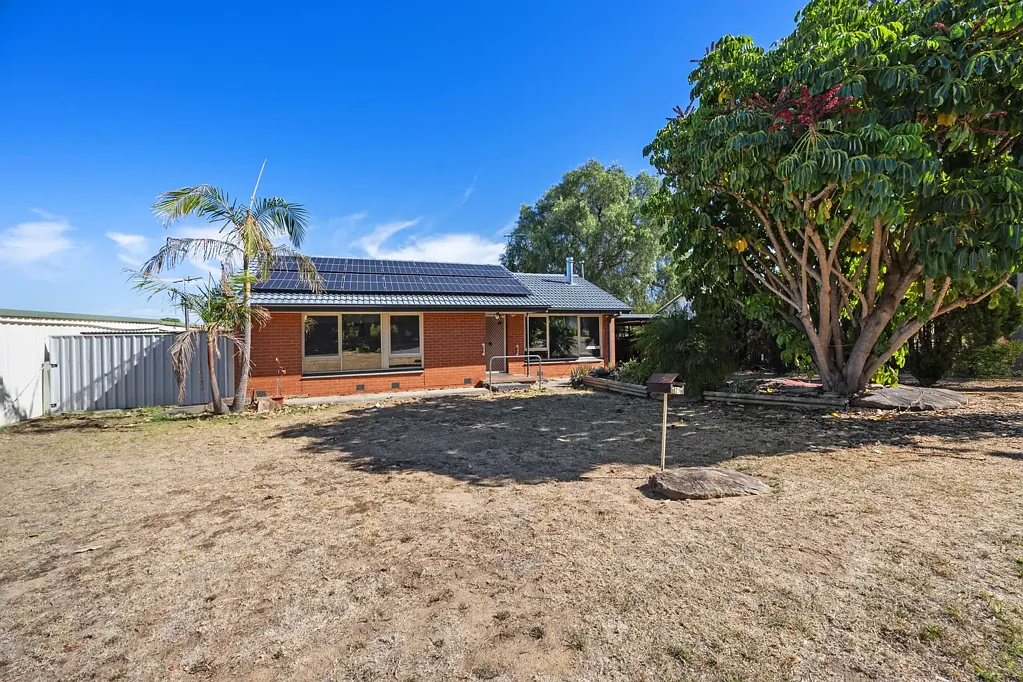 21 Edmund Street, Christie Downs, SA 5164