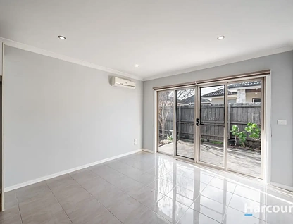 2/6 Edna Street, Thomastown, VIC 3074, 2房, 1浴, 整租排房