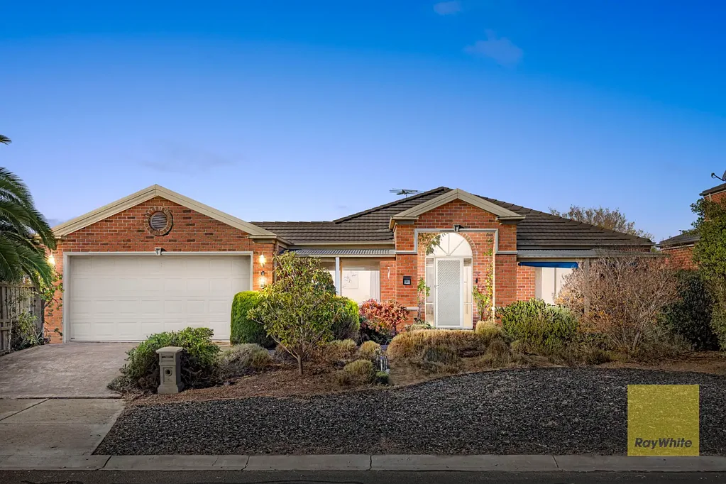 2 Langbourne Court, Point Cook, VIC 3030