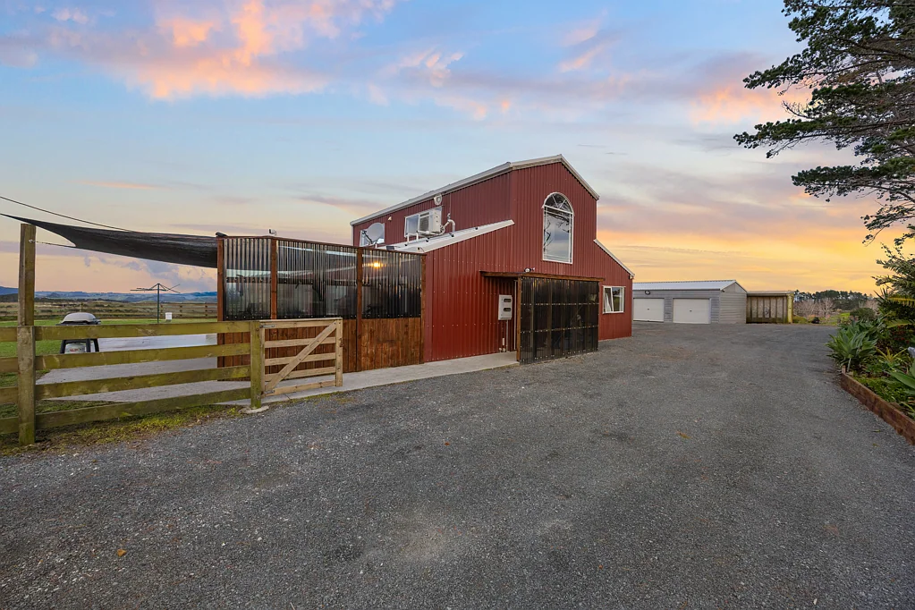 Maungaturoto 3房  Heritage Barn Meets Modern Charm