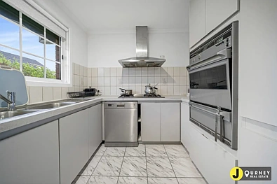 2/1 Harlington Street, Clayton, VIC 3168, 3房, 1浴, House