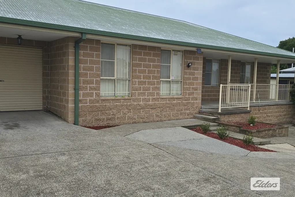 WALKING DISTANCE TO HOSPITAL AND CBD