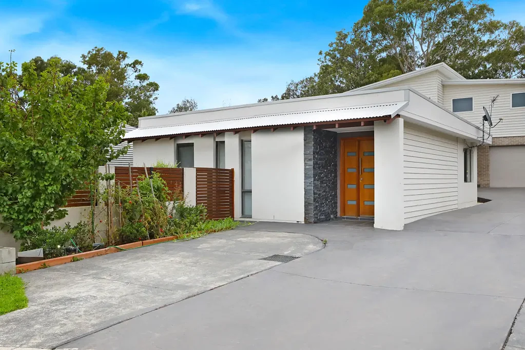 65 Elm Street, Albion Park Rail, NSW 2527