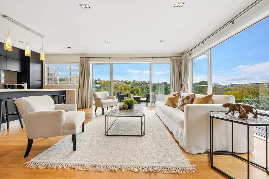 Remuera 6બેડરૂમ SOLID MASTERPIECE ON FULL SITE – DGZ!